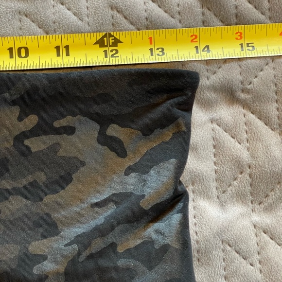 Spanx camo leggings women’s size large black pre-owned condition - Picture 7 of 10